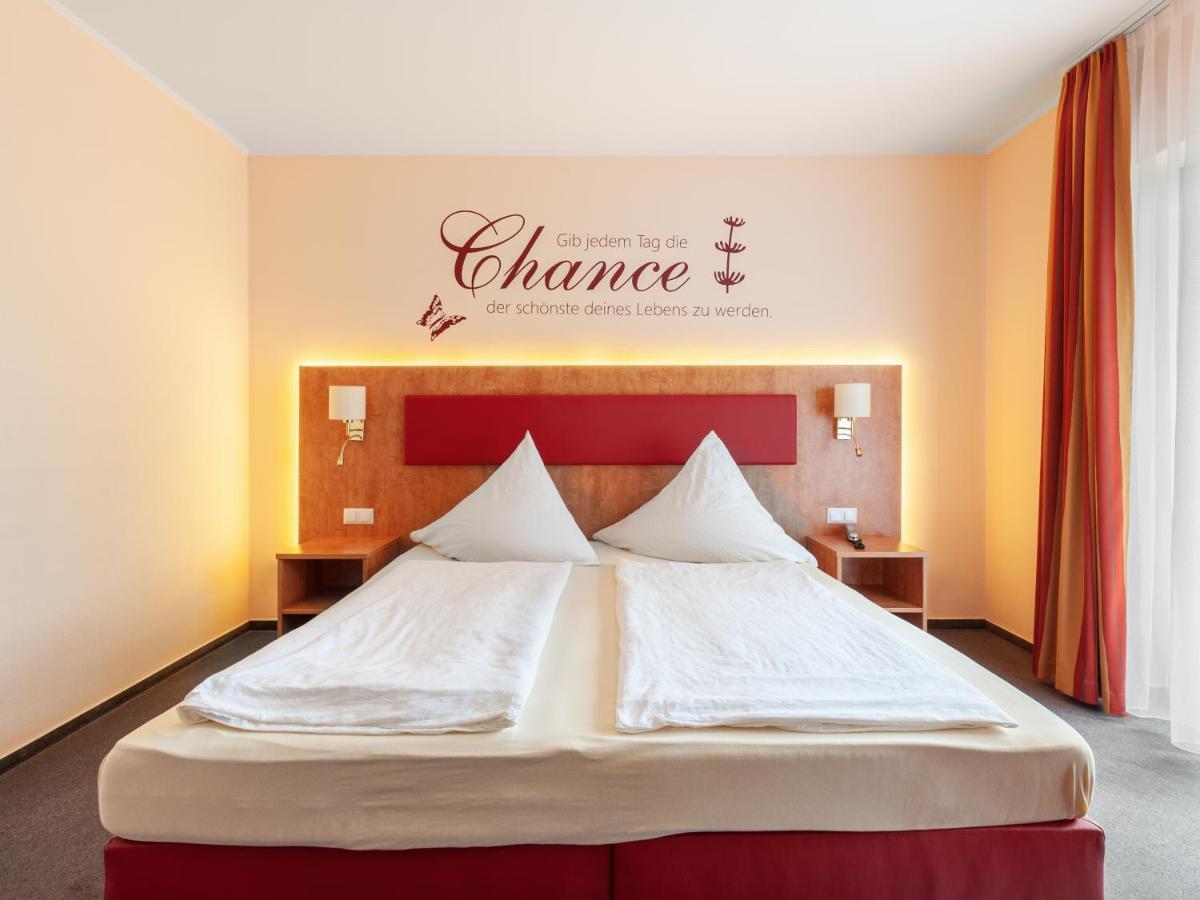 Hotel Haefner Bad Schonborn Exterior foto