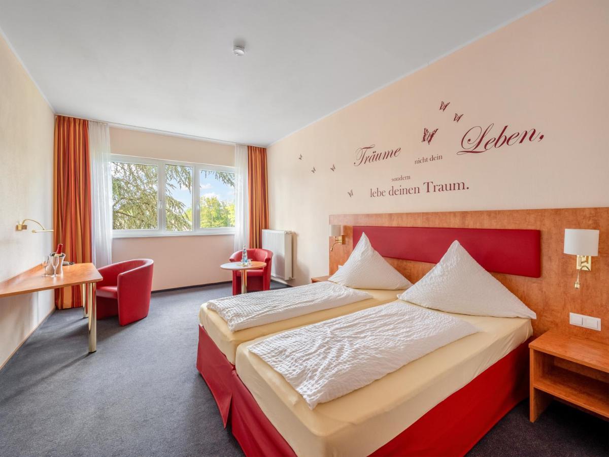 Hotel Haefner Bad Schonborn Exterior foto